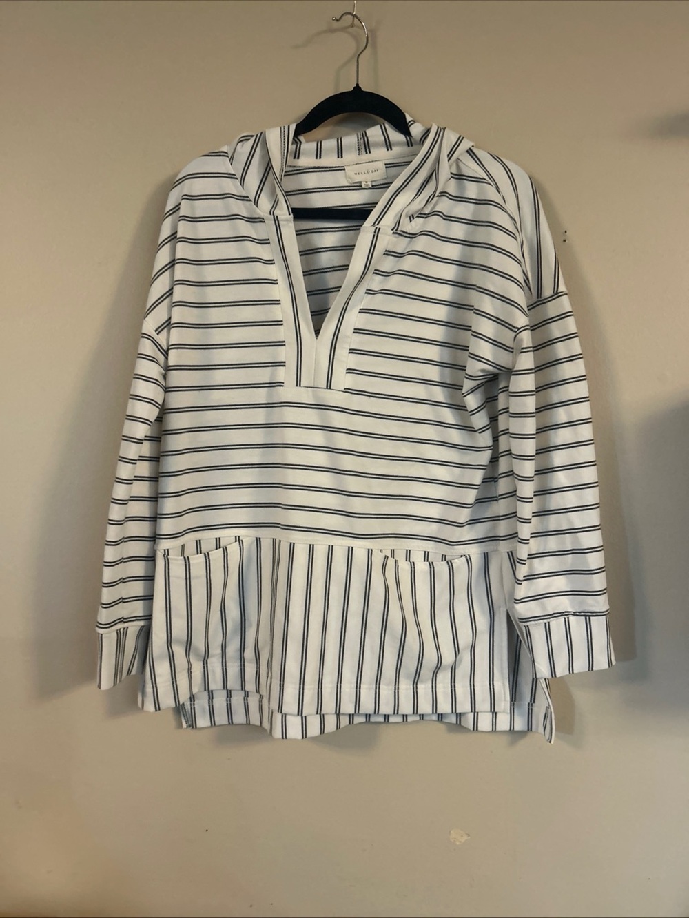 MELLODAY White Hooded Striped Pullover with Navy Lines